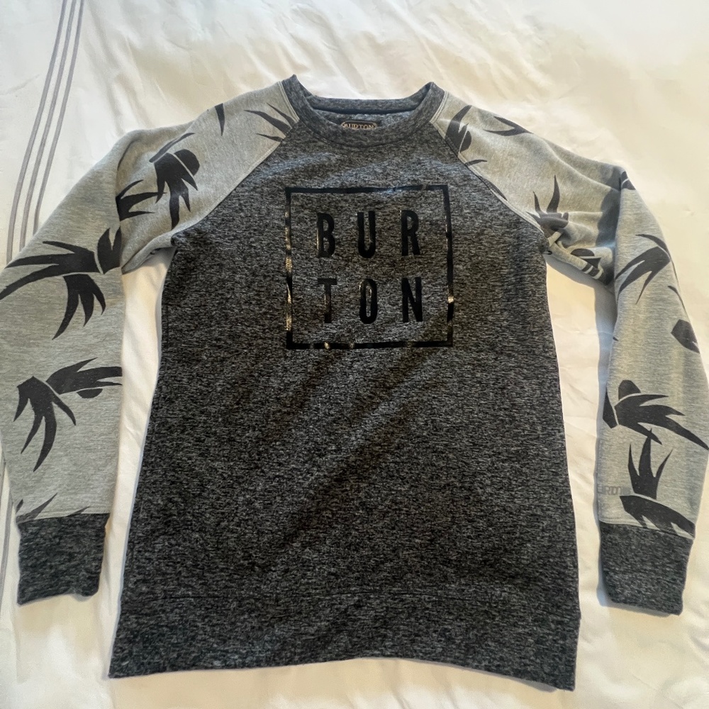 BURTON Gray Fleece Lined Sweatshirt with Thumb Holes-Size Small EUC